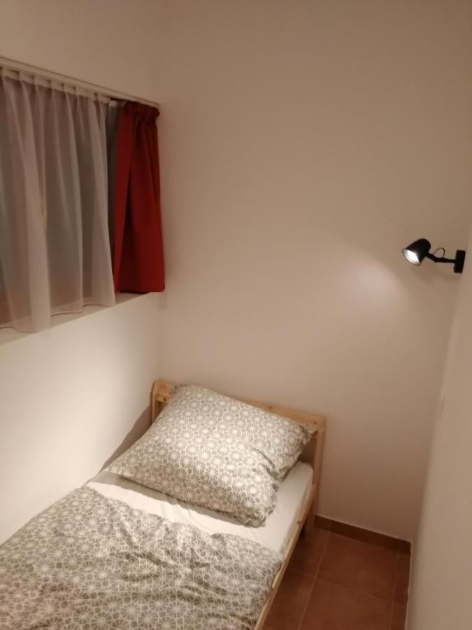 Wash House Apartman Γκιόρ Εξωτερικό φωτογραφία