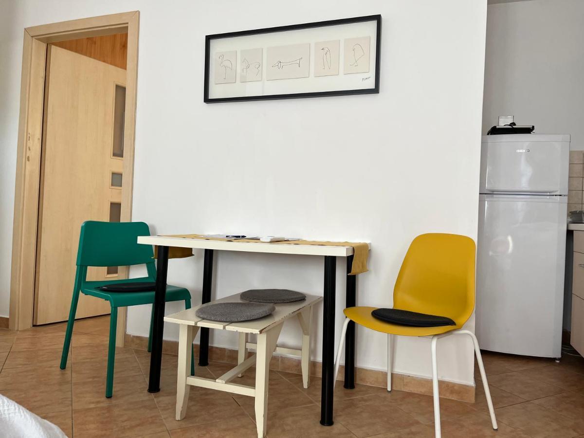 Wash House Apartman Γκιόρ Εξωτερικό φωτογραφία