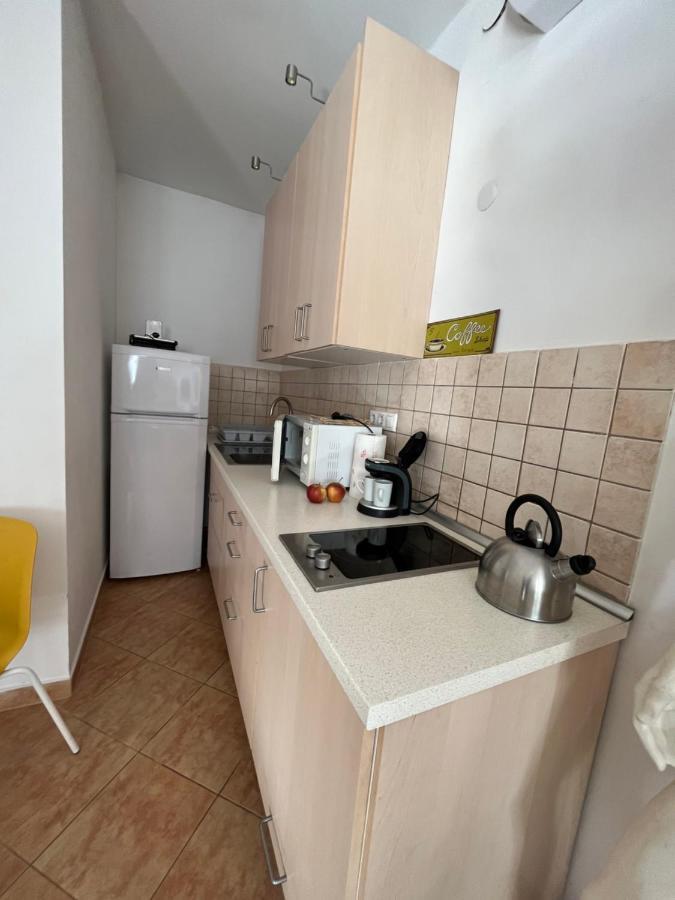 Wash House Apartman Γκιόρ Εξωτερικό φωτογραφία